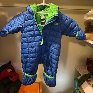 North face 0-3 snow bunting